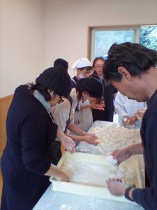 IMG_20201225_104443_burst_01